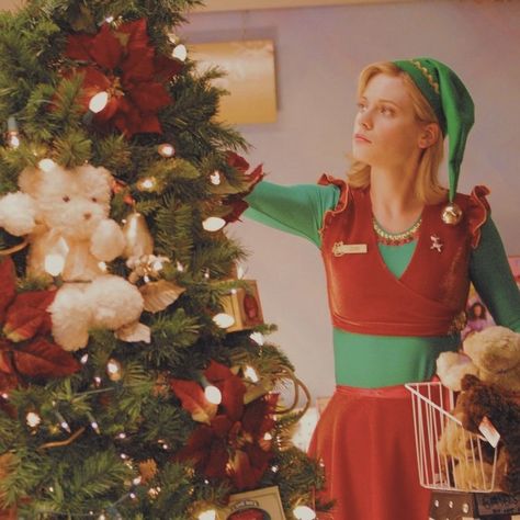 The Scene Aesthetic, This Is Christmas, Ashley Scott, Scene Aesthetic, Elf Movie, Christmas Hacks, Cute Christmas Wallpaper, Christmas Town, Christmas Post