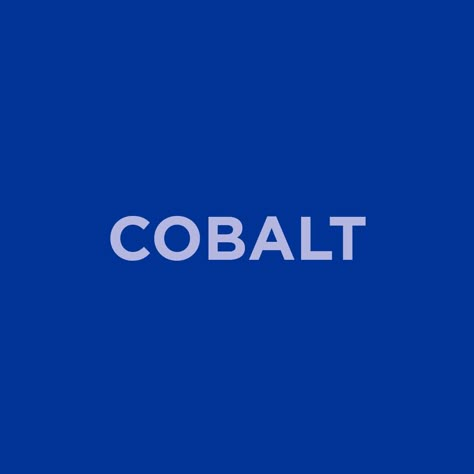 Bleu Cobalt, un bleu vif entre l'indigo et le bleu roi. #couleur #bleu #pantone #charte #cobalt Pantone Cobalt Blue, Bleu Pantone, Bright Clear Winter, Blue Eyes Aesthetic, Design Studio Branding, Marketing Studio, Identity Guidelines, Palette Blue, My Color Palette