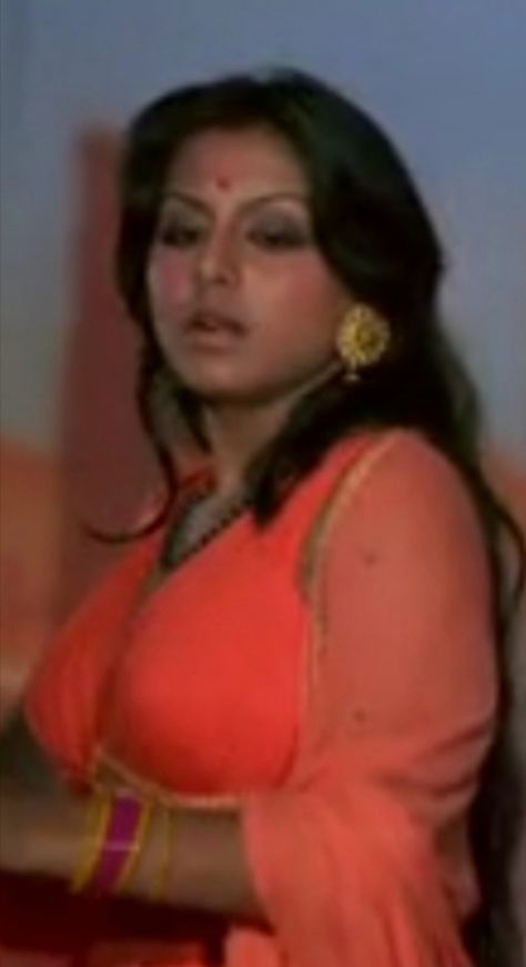 Neetu Singh, Bad Photos, Vintage Bollywood, Indian Actress Hot Pics, Hot Pics, Actress Photos, Bollywood Actress, Women Lingerie, Blonde