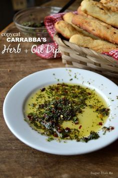 Copycat Carrabba's Herb Dip with Olive Oil -- JUST LIKE the good stuff they serve with warm bread at the popular restaurant! So easy to make and a great way to use up all those fresh herbs from Thanksgiving! Herb Dip, Bread Dipping Oil, Bread Dip, Copycat Restaurant Recipes, Paula Deen, Italian Food, Bagels, Restaurant Recipes, Copycat Recipes