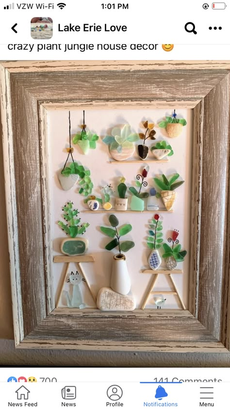 Sea Glass Artwork, Sea Glass Art Diy, Sea Glass Art Projects, Beach Glass Crafts, Art Coquillage, Front Porch Christmas Decor Ideas, Glass Art Projects, Porch Christmas Decor Ideas, Beach Glass Art