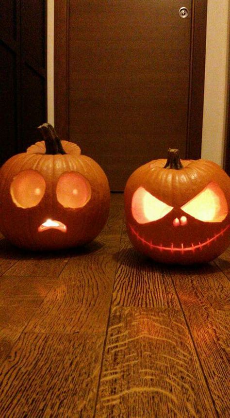 Small Pumpkin Carving Ideas, Pumpkin Vibes, Halloween Pumpkin Crafts, Cute Pumpkin Carving, Pumpkin Carving Designs, Pumpkin Carving Ideas, Pumpkin Designs, Halloween Pumpkin Designs, Halloween Facts