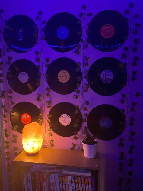 Bedroom Records On Wall, Record Players On Wall, Records On Wall Aesthetic Bedroom, Discs On Wall Aesthetic, Record Player Aesthetic Bedroom, Record Wall Decor Aesthetic, Records On Wall Aesthetic, Fairy Lights On Wall, Light Blue Rooms