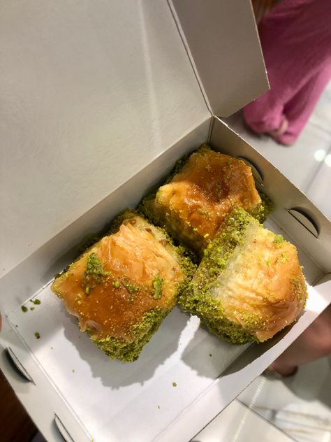 Turkish Baklava, Baklava