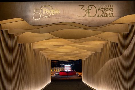 Event Design Trends From Award Season 2024 | BizBash Event Entrance Design, Event Entrance Arch Design, Event Performance, Event Design Ideas, Nfl Wives, Pop Up Events, Tunnel Design, Event Entry, Jai Guruji