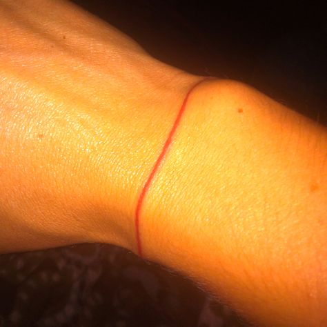 Single red band tattoo on right wrist Red Band Tattoo, Red String Tattoo, Fate Tattoo, Bracelet Tattoo, Kabbalah Bracelet, Tattoo For Son, Arm Band Tattoo, Tattoos Art, Tattoo Bracelet