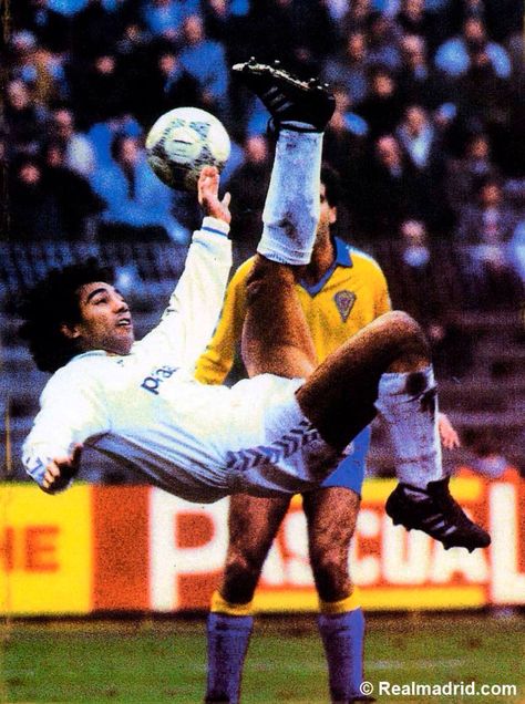 ..._Hugo Sanchez. Real Madrid Hugo Sanchez, Football Players Images, Best Football Team, Soccer Pictures, Vintage Football, Soccer Players, Football Team, Football Players, Real Madrid