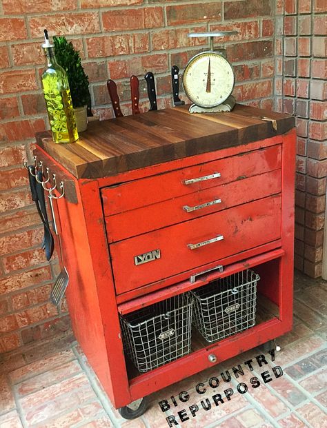 Vintage Lyon rolling tool chest with walnut butcher block top.  Great kitchen island.  See more on Facebook at Big Country Repurposed Furniture Kitchen Curtains And Valances, Old Tool Boxes, Walnut Butcher Block, Butcher Block Top, Kitchen Island Bar, Island Bar, Primitive Kitchen, Repurposed Items, Tool Chest