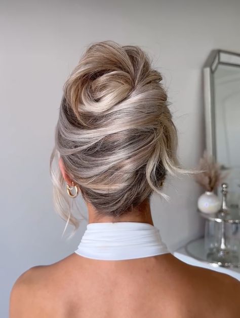 Hair Up For Party, Unique Wedding Updos, Updo For Heavy Hair, Bridal Shower Updo, Hair Up Styles For Prom, Bun Up Do, Wedding French Twist, Glam Bridal Hair Updo, Wedding Updo Blonde