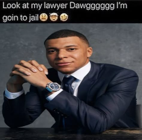 Look At My Lawyer, Funny Soccer Pictures, Funny Football Pictures, Football Boyfriend, Football Images, Football Icon, Kylian Mbappe, Soccer Funny, Soccer Guys