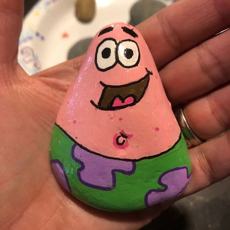 Spongebob Rock Painting, Spongebob Painting, Happy Stones, Art Stone, Star Painting, Hot Stones, Painted Rocks Diy, Black Cat Art, Patrick Star