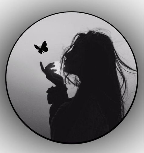 Facebook Photos Profile, No Dp Images For Whatsapp, Black Profile Picture Aesthetic, Black Butterfly Aesthetic, Butterfly Profile Picture, Black Dp Girl, Butterfly Dp, Black Profile Picture, Butterfly Aesthetic Wallpaper