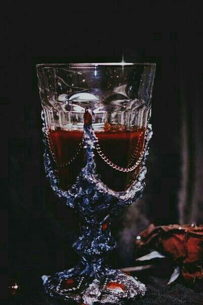 Red Liquid, Royalty Aesthetic, Royal Aesthetic, Gothic Aesthetic, Fantasy Aesthetic, Red Aesthetic, Character Aesthetic, Absinthe Fountain, The Villain