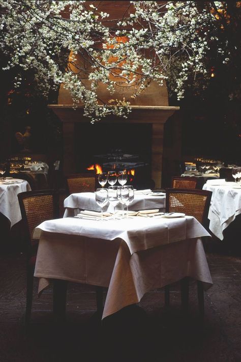 Wedding Venues London, London Restaurant, London Wedding Venues, Romantic Table, Romantic Restaurant, Dinner At Home, French Restaurants, Dark Interiors, London Restaurants