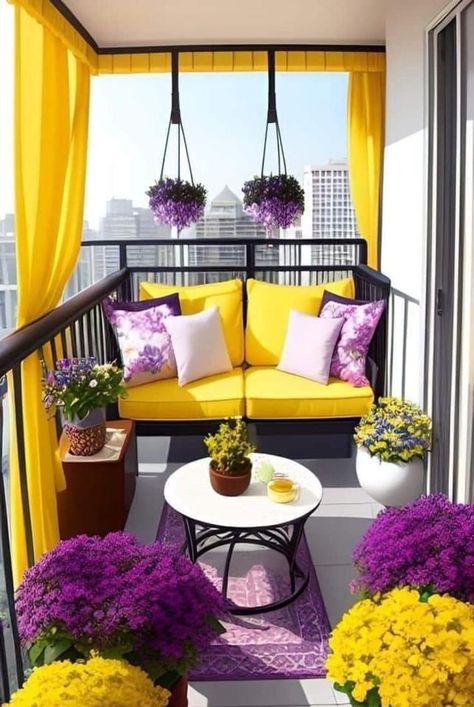 Balcon Mic, Balkon Decor, Small Balcony Decor, Apartment Balcony Decorating, Balcony Design, Small Balcony, Balcony Decor, Dream House Decor, Porch Ideas