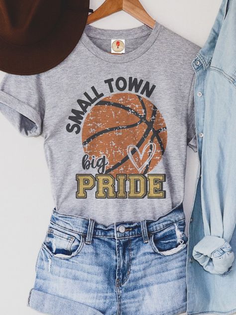 Basketball Cheer Shirts, Cheer Shirts Designs, Cheer Tshirt Designs, Basketball Team Shirts, Gym Signs, Tshirt Images, Look Tshirt, School Spirit Shirts Designs, Basketball Shirt Designs