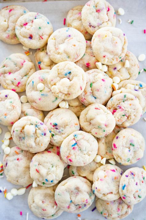 Costco Copycat, Sprinkle Cookies Recipe, Confetti Cookies, Cooking With Karli, Mini Chocolate Chip Cookies, Perfect Sugar Cookies, Lemon Sugar Cookies, Baking Basics, Cookie Spread