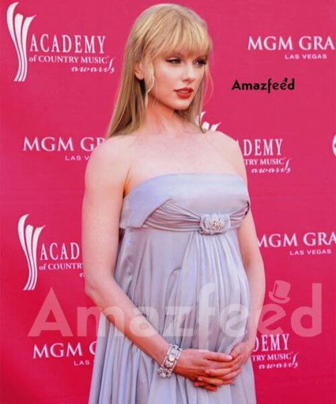 Is Taylor Swift Pregnant | Taylor Swift's Relationship History And Current Boyfriend » Amazfeed Is Taylor Swift Pregnant, Taylor Swift Pregnant, Blake Lively Pregnant, Heartland Season 1, Taylor Swift Boyfriends, Heartland Seasons, Holding Baby, Taylor Swift Style, Blake Lively