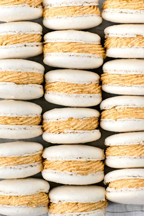 Vanilla Bean Macarons, Pastry Aesthetic, French Macaroon Recipes, Pumpkin Buttercream, Chocolate Olive Oil Cake, Macaron Recipes, Sugar Cookies With Sprinkles, Whipped Chocolate Ganache, Macaron Filling