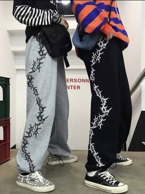 #styleidea #pants #design #gilr #howtostyle #instgram #hijab  #styleideas #jacket #boy #designideas #grung #e_boy #e_girl #tiktok #diy Harajuku Pants, Sweatpants Outfits, Painted Clothes Diy, Painted Jeans, Drawstring Jogger, Elegante Casual, Autumn Casual, Jeans Diy, Painted Clothes