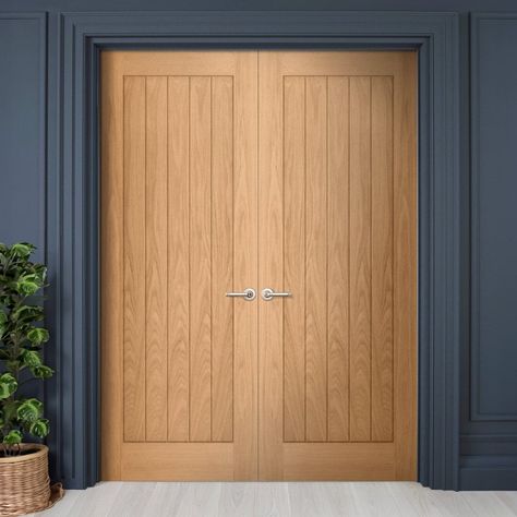 Internal Oak Doors, Stylish Doors, Elegant Interior, Decorating Themes, Oak Doors, Cabinets Storage, Bedroom Layouts, Elegant Interiors, Internal Doors