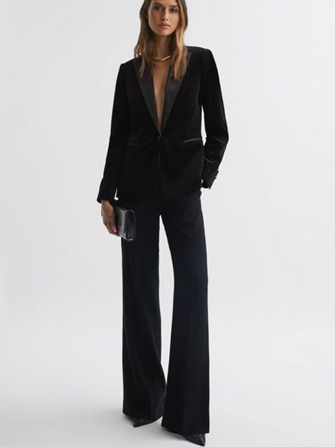 The Best Tuxedos for Women | Where to Buy Women's Tuxedos Black Tuxedo Women, Tuxedo Suit Women, Tuxedo Women Outfit, Womens Tuxedo, Cool Tuxedos, Tuxedo Women, Tuxedo Blazer, Velvet Suit, Black Tuxedo