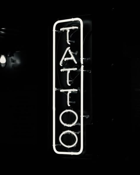 Tattoo Instagram Feed, White Vision Board, Ruthless Boys Of The Zodiac, Tattoo Branding, Tattoo 101, Tattoo Studio Ideas, Tattoo Shop Ideas, Tattoo Shop Interior, Tattoo Sign