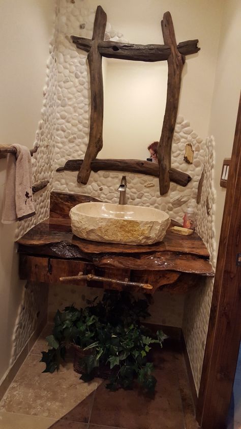 Fossil Bathroom, Driftwood Bathroom, Baie Vintage, Rustic Bathroom Accessories, Casa Hobbit, Countertop Vanity, Toilet Room Decor, Rustic Bathroom Designs, Toilet Room