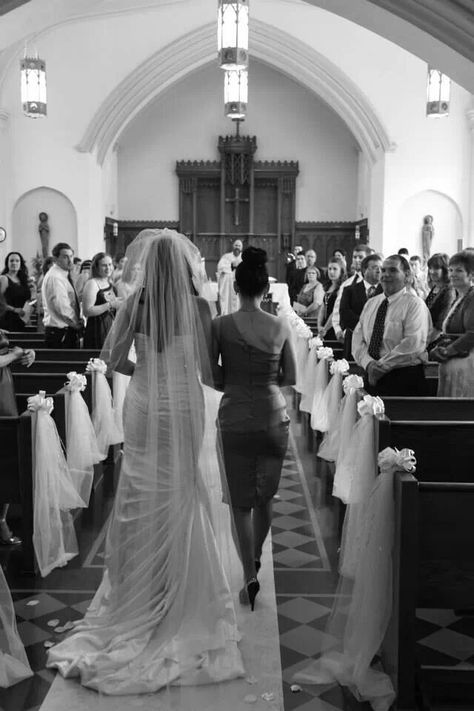 Wedding Photo Ideas Walking Down Aisle, Mother Walking Bride Down Aisle, Mom Walking Bride Down Aisle, Mom Walking Down The Aisle, Both Parents Walking Bride Down Aisle, Bride Walking Down The Aisle Photography, Mom And Dad Walking Bride Down Aisle, Brother Walking Bride Down Aisle, Best Friend Walking Bride Down The Aisle