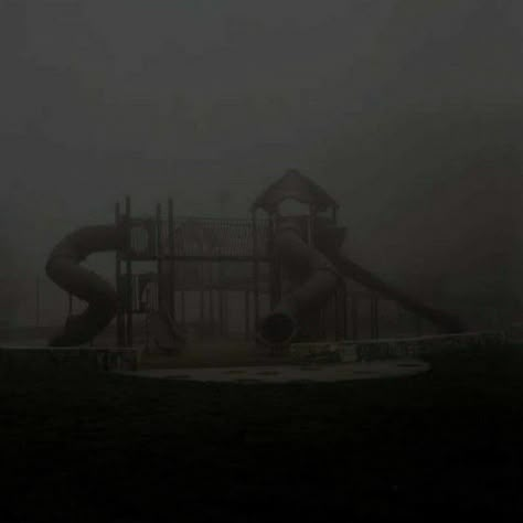 Abandoned Playground Aesthetic, Creepy Places Aesthetic, Scary Places Aesthetic, Jump Off The Building, Horror Core Aestethic, Liminal Space Creepy, Unsettling Aesthetic, Dreamcore Aesthetic, Creepy Core