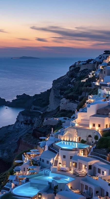 Santorini Greece Wallpaper Desktop, Traveling Aesthetic Europe, Travel Aesthetic Luxury, Summer Luxury Aesthetic, Santorini Greece Travel, Future Life Aesthetic Travel, Travel In Europe Aesthetic, Aesthetic Travel Destinations, Santaroni Greece Aesthetic