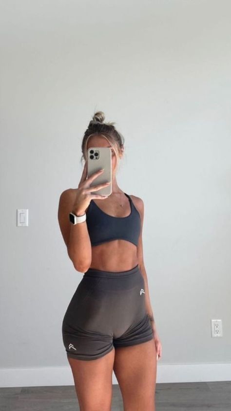 Oner Active Athlete, Oner Active Aesthetic, Oner Active Outfit, Gym Outfits For Women, Stylish Workout Clothes, Gym Outfit Ideas, Gym Sets, Oner Active, Gymwear Outfits