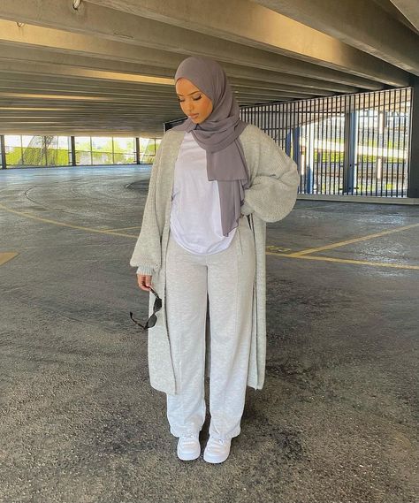 Islam Outfits, Hijabi Drip, Halal Outfits, Fashion Hijab Style, Dress Muslimah, Hijab Fashion Summer, Estilo Hijab, Hijabi Fits, Hijabi Outfit