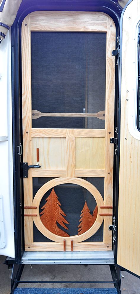 Camper Screen Door Ideas, Rv Screen Door Ideas, Screen Door Makeover, Rv Port, Nomad Living, Trailer Inspiration, Rv Gadgets, Rv Screen Door, Camper Mods