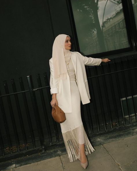 Alexandra Golovkova, Modest Dresses, To Look, On Instagram, Dresses, Instagram