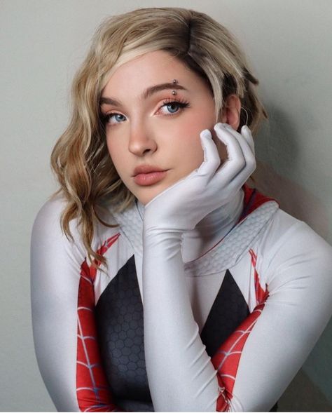 Spider Gwen Makeup, Spider Gwen Cosplay, Covert Affairs, Supergirl Cosplay, Spider Girl, Gwen Stacy, Spider Gwen, Spider Woman, Beautiful Tattoos