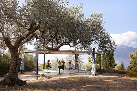 Silver Island Yoga Retreat, Greece | SUITCASE Magazine Outdoor Yoga Platform, Yoga Platform, Yoga Shala, Ashtanga Vinyasa Yoga, Health Retreat, Spiritual Retreat, Meditation Retreat, Yoga Space, Yoga Iyengar