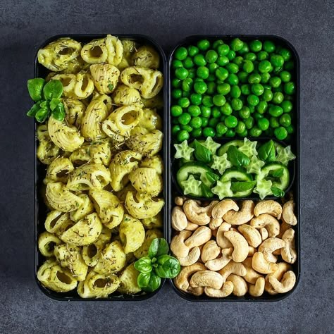 Pasta Basil, Vegan Lunch Box, Smoothies Vegan, Different Types Of Food, Vegan Lunches, Vegan Meal Prep, Lunchbox Ideas, Lunch Box Ideas, Bento Boxes