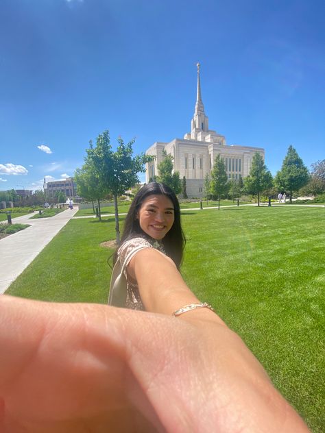 Lds Vision Board Ideas, Mormon Girl Aesthetic, Lds Mission Aesthetic, Missionary Aesthetic Lds, Missionary Aesthetic, Lds Aesthetic, Lds Sister Missionary, Mormon Missionaries, Lds Mission