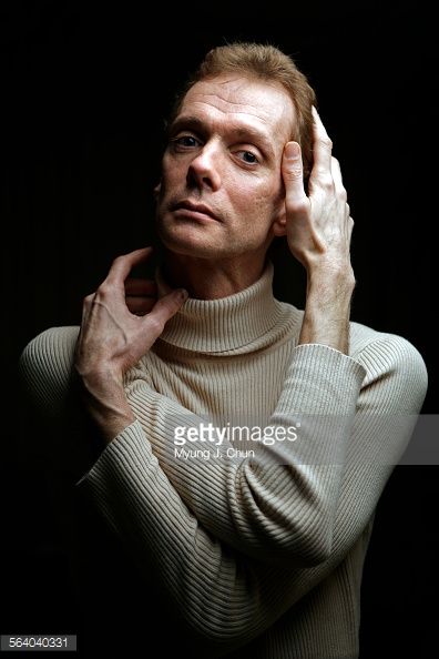 Doug Jones Doug Jones Actor, Arrow And Flash, League Of Extraordinary Gentlemen, Doug Jones, Movie Shots, Body Reference Poses, Face Reference, Figure Poses, Body Reference