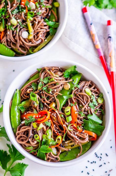 Soba Noodle Salad with Sesame Soy Dressing - A chilled soba noodle dish chock full of veggies and a flavorful soy sesame dressing. From aberdeenskitchen.com #soba #noodle #salad #sesame #soy #dressing #asian #buckwheat #vegetarian #vegan #dairyfree #dinner #summer #cold Soba Noodles Recipe, Soy Dressing, Soba Noodle Salad, Cold Soba, Soba Noodles Salad, Dinner Summer, Soba Noodle, Noodle Salad Recipes, Sesame Dressing