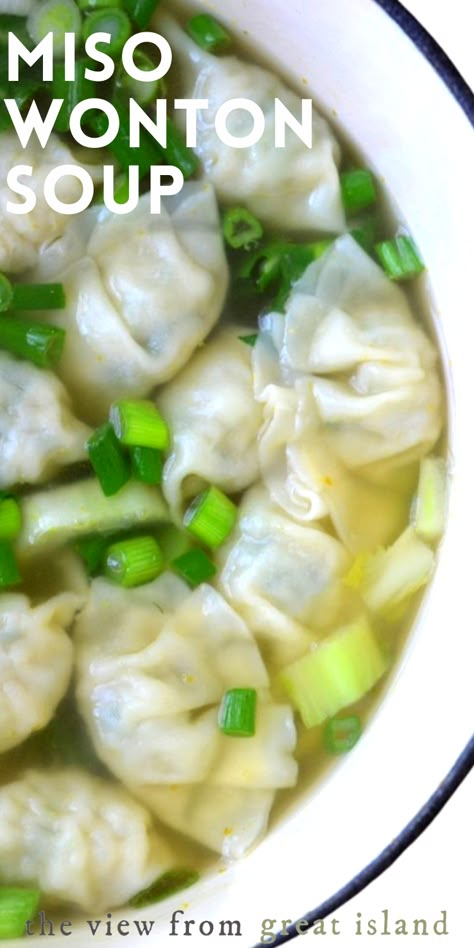 Japanese Wonton Soup, Miso Potsticker Soup, Dumpling Miso Soup, Miso Dumpling Soup, Chicken Miso Soup, Gyoza Chicken, Miso Wonton Soup, Miso Recipes, Wonton Soup Recipe