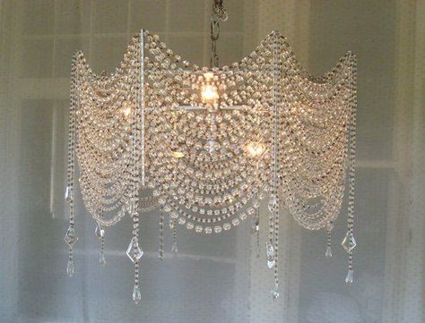 Best 20+ Pearl Chandelier ideas on Pinterest | Pearl love, Pearl ... Diy Chandeliers, Chandelier Earrings Diy, Bedroom Chandeliers, Chandelier Diy, Crystal Cake Stand, Art Deco Dining Room, Diy Lamps, Boho Ideas, Crystal Cake