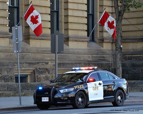 Ontario Provincial Police - Ford Interceptor - 2015 Peace and Police Officers' Memorial Ford Police, Interior Design Drawings, Police Car, Police Cars, Police Officer, Designs To Draw, Reign, Ontario, Ford