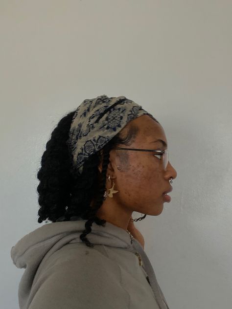 Loc Bandana Styles, Bandana Hairstyles With Locs, Bandana Loc Styles, Bandana Hairstyles Dreadlocks, Bandana Locs Hairstyles, Locs With Turban, Loc Head Wraps, Head Wrap On Locs, Headband Hairstyles Locs