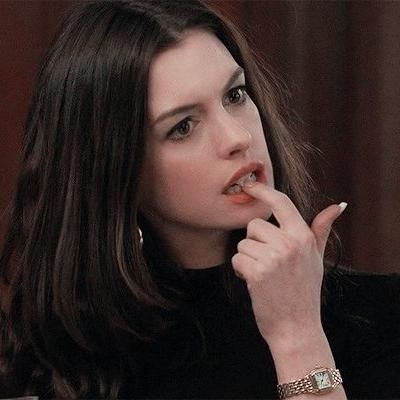 Anne Hattaway, Bride Wars, Princess Diaries, Mia 3, Penteado Cabelo Curto, Anne Hathaway, Iconic Women, Girl Crushes, 가을 패션