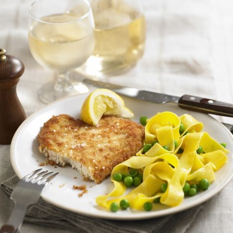 My homage to my favourite film ‘The Sound of Music’, this simple Austrian dish is normally made with veal, but tastes just as delicious with chicken. Noodle Dinner, Sausage Sauce, Chicken Schnitzel, Seafood Paella, Noodles Recipe, Citrus Chicken, Seasonal Food, Noodle Recipes, Creamy Chicken