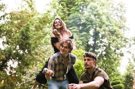 Last Kingdom Cast, Timothy Innes, The Last Kingdom Cast, Millie Brady, Alexander Dreymon, Last Kingdom, Chestnut Hair, Chestnut Hair Color, Scarlet Witch Marvel