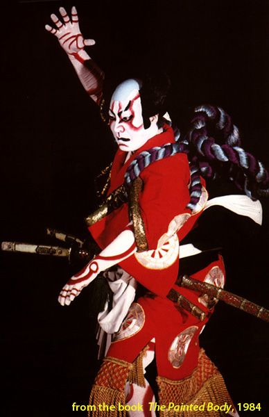 Fear it Kabuki Theatre, Geisha Samurai, Kabuki Costume, Noh Theatre, Noh Mask, Art Japonais, Aikido, Maneki Neko, Japanese Outfits