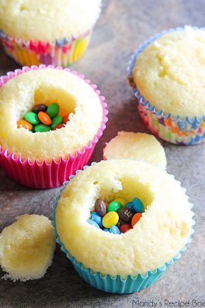 Fiesta Cupcakes Ideas, Food Pinata, Piñata Cupcakes, Pinata Cupcakes, Childrens Cupcakes, Desserts Cupcakes, God Mat, Cupcake Decorating, Cake Mix Cookies